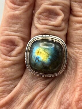 Labradorite and Sterling Silver Ring